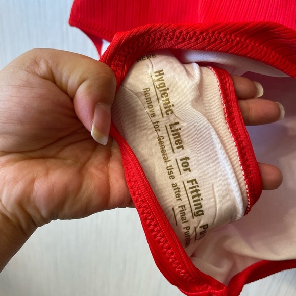 New With Tags Old Navy Red Ruffle Halter One-Piece Swimsuit Ribbed Texture Small - Picture 3 of 7